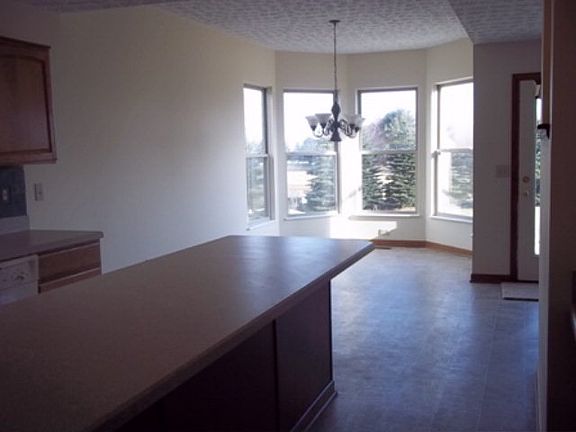 5th image of 7268 Nightshade Dr