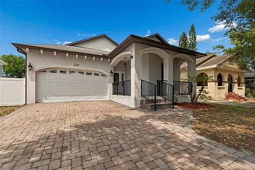 2311 W Aileen St Photo 1