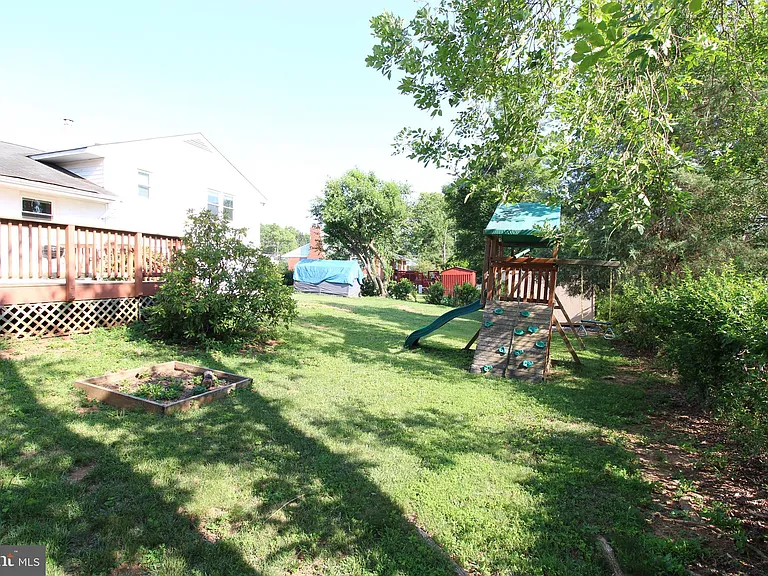 5204 Queensberry Ave — Photo 20