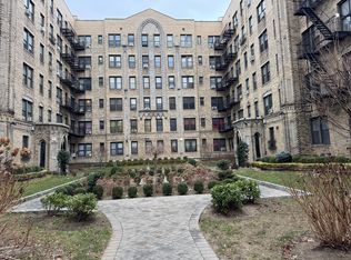 2079 Wallace Ave APT 371, Bronx, NY 10462