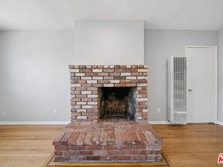 5303 Vantage Ave #1/2 — Photo 3
