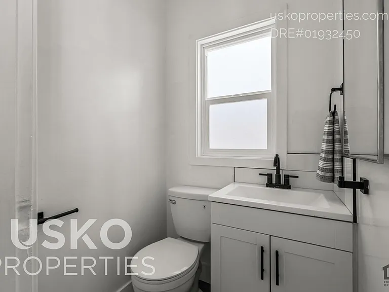 2625 27th St #2 — Photo 9
