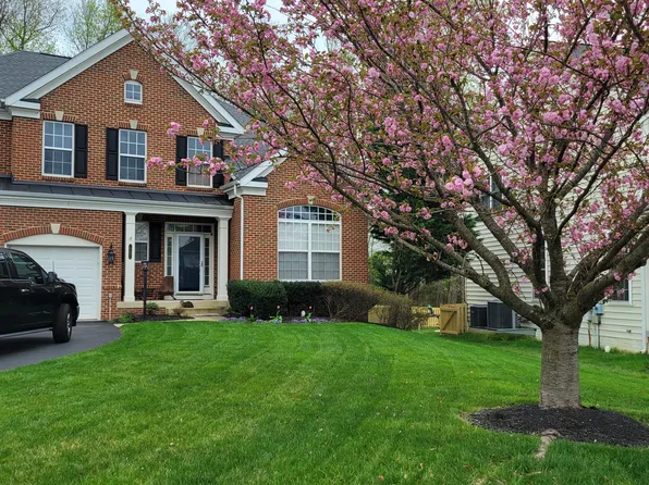 10692 Tattersall Dr, Manassas, VA 20112