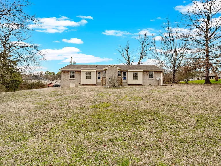 102 Jennings Dr #B — Photo 19