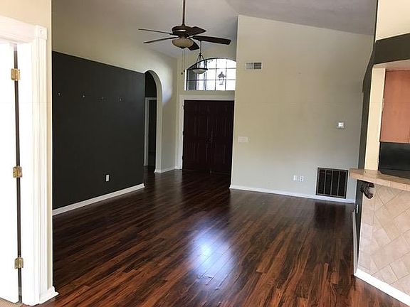 Alternate view of Greatroom