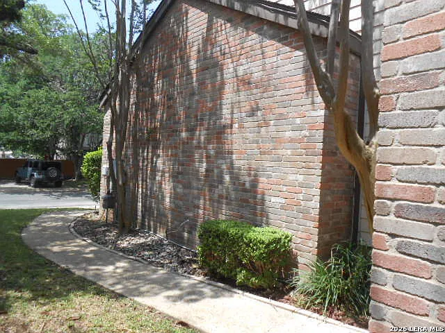 6044 Glen Heather — Photo 5