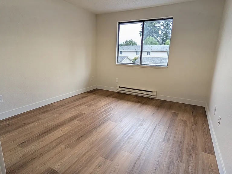 2826 D Pl SE #C — Photo 8