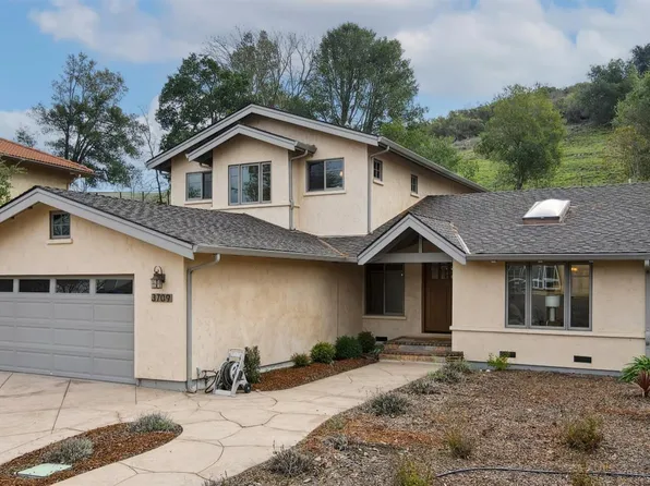3709 Campolindo Dr, Moraga, CA 94556