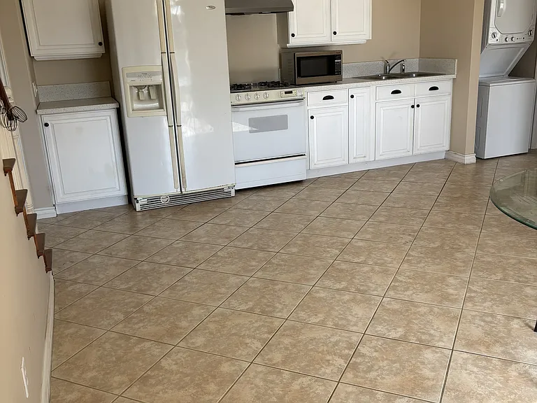 167 Midbury Hill Rd #C — Photo 8