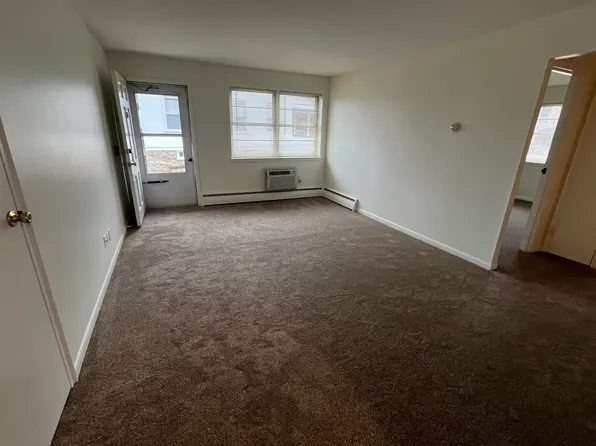 321 W Pennsylvania Ave #A, Downingtown, PA 19335