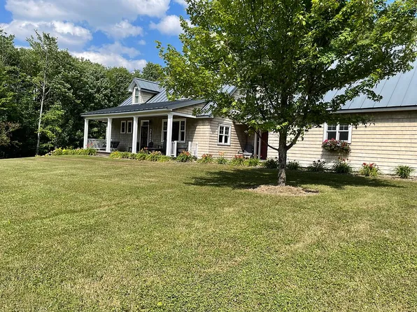 14922 Windfall Rd, Titusville, PA 16354