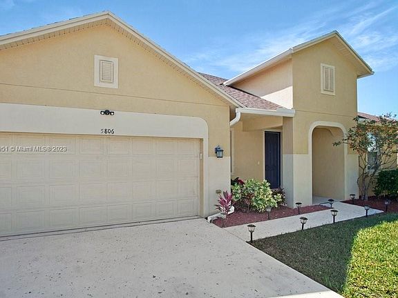 4th image of 5806 NW Breezy Brook Ct