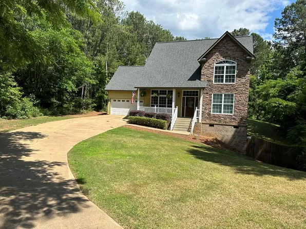 373 Ridgeway Dr, Cataula, GA 31804