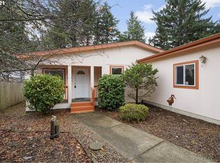 285 SE Anchor Ave, Depoe Bay, OR 97341