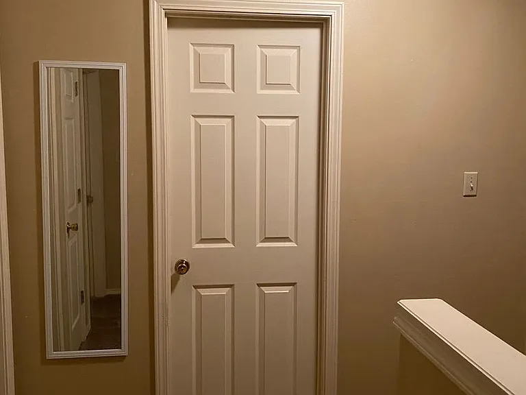 3323 N Detroit Ave — Photo 57