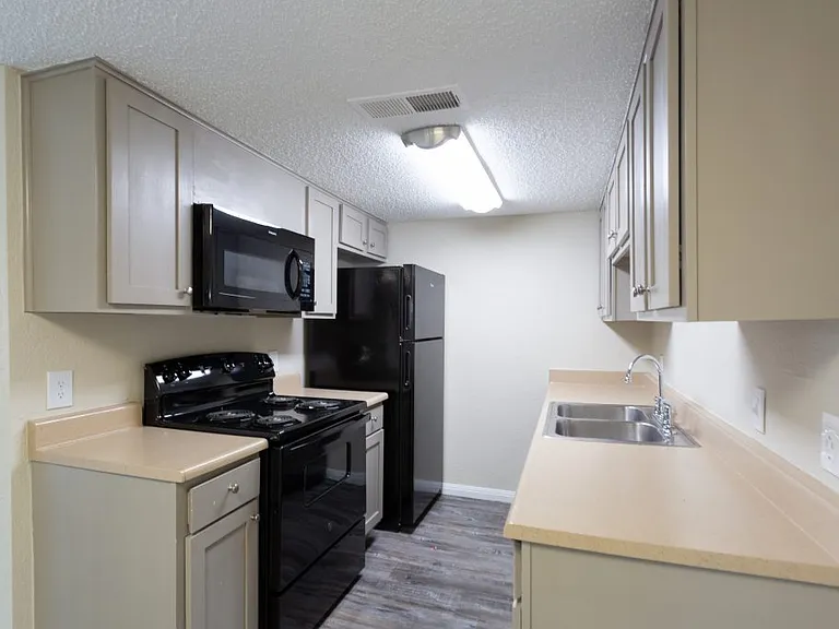Cornerstone Village — Photo 9