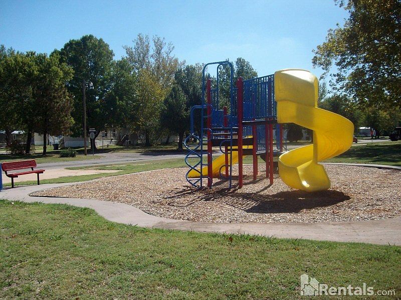 2nd image of 5216 Harmon Dr
