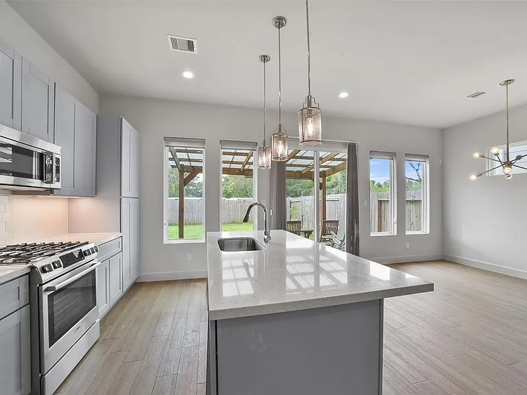 6809 Rocinante Ln — Photo 10