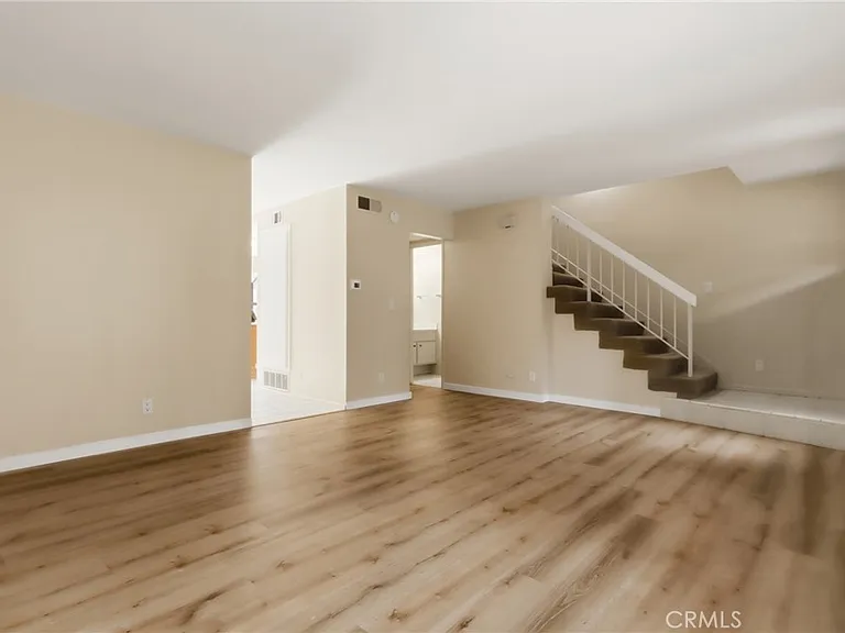 2242 Stonewood Ct — Photo 3