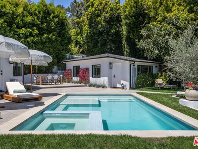 8819 Evanview Dr, Los Angeles, CA, 90069