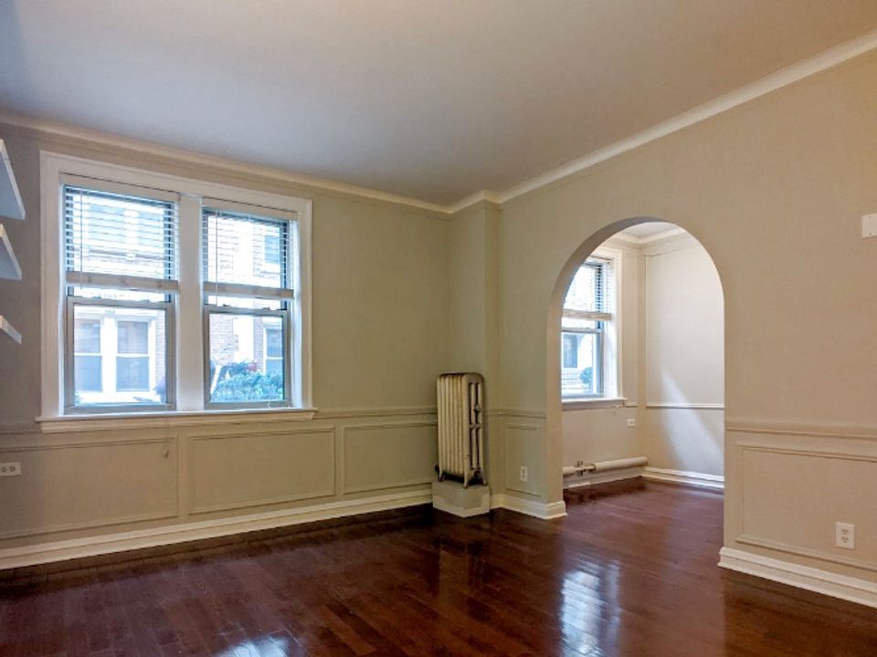 1st image of 550 W Surf St #546-G