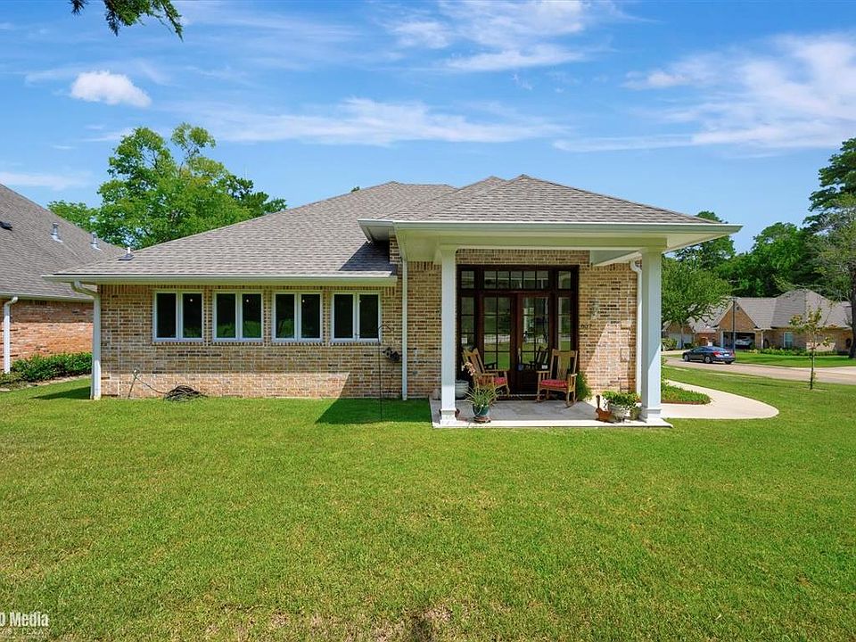 1st image of 807 Harmony Hill Dr
