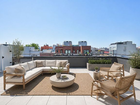 5th image of 229 Withers St #3C