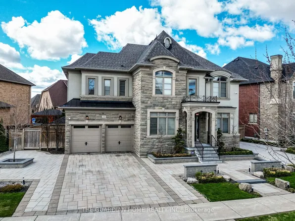 30 Tiburon Trl, Vaughan, ON L4H 3X3
