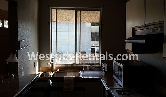3rd image of 727 N Wilton Pl APT 3