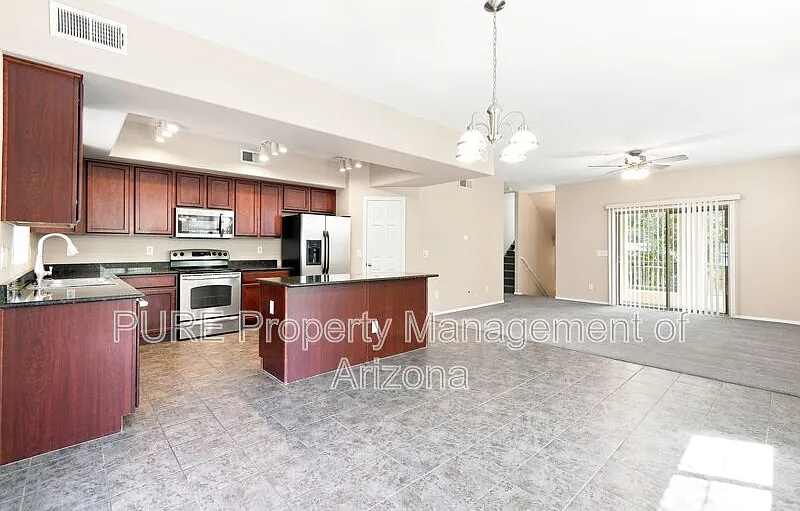 900 S 94th St #1107