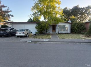 613 Ashbury Ave, Santa Rosa, CA 95404