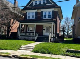 171 Kendall Ave, Pittsburgh, PA