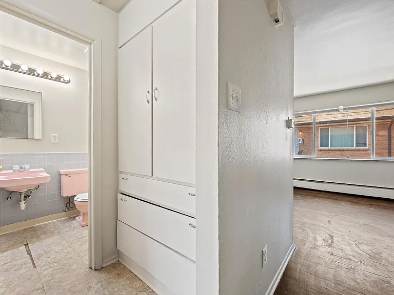 1725 Chester St — Photo 10