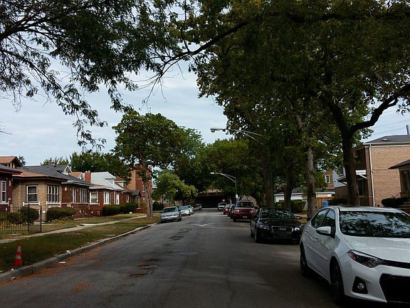 4th image of 7949 S Blackstone Ave
