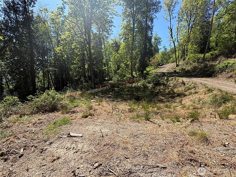 4th image of 7099 Wilson Creek Road SE