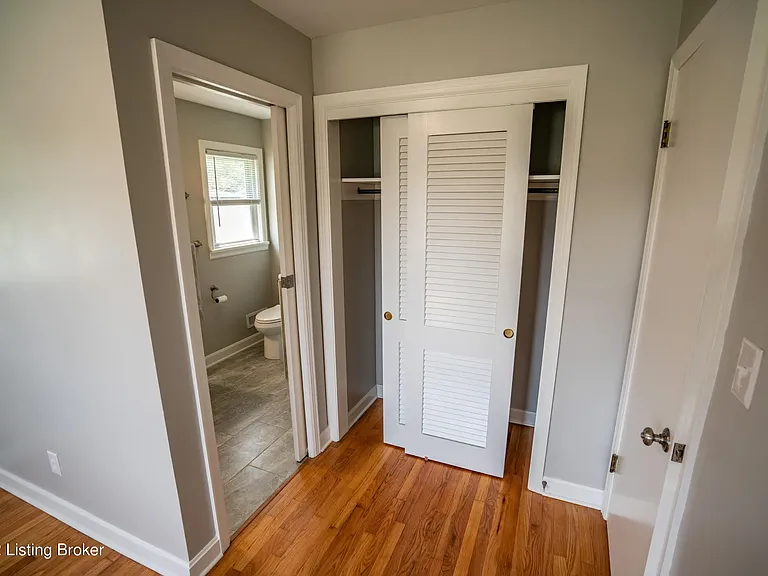 9008 Haviland Ave — Photo 17
