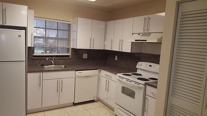 1st image of 3641 NW 94th Ave