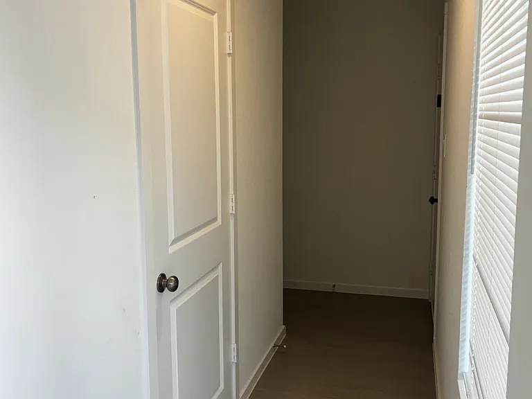 409 Moscato Rd — Photo 23