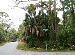 8292 Driftwood Dr, Weeki Wachee, FL 34607