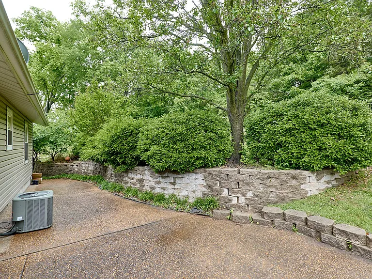 6001 La Chateau Ct — Photo 27