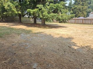 NW Hillcrest St, North Plains, OR 97133