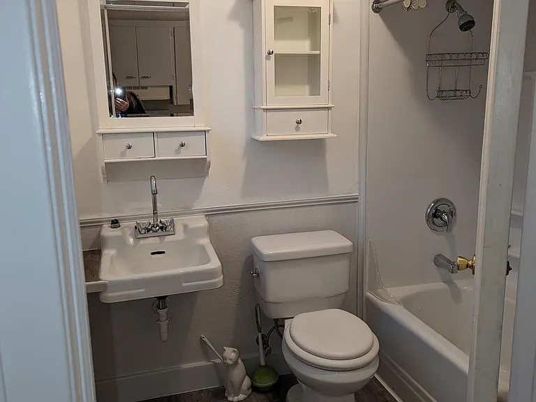 1524 E 1st Ave #2 — Photo 8