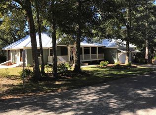 19433 Liberty Rd, Fairhope, AL 36532