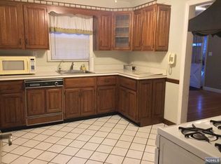 3-11 Berdan Ave #1X, Fair Lawn, NJ 07410