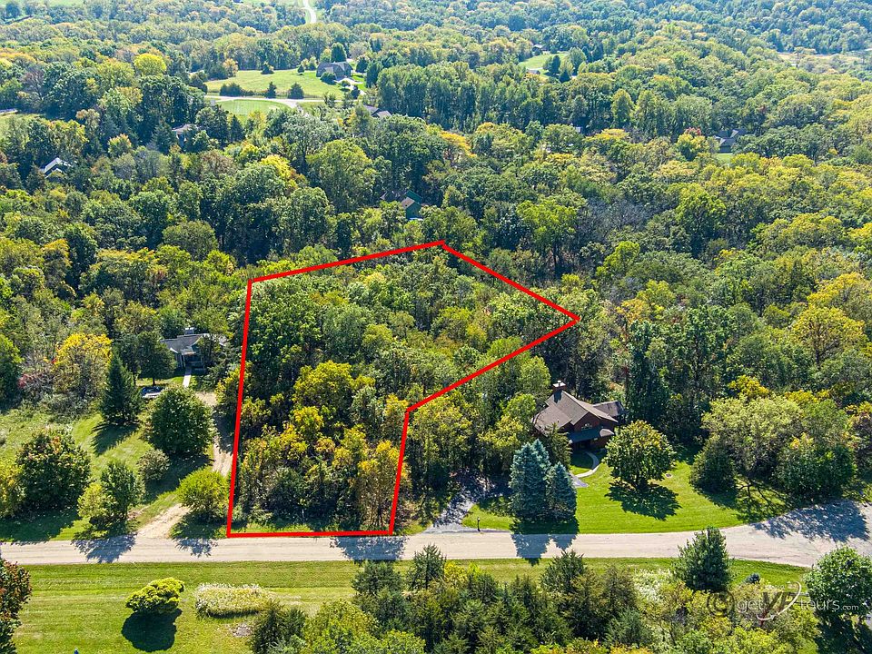 1st image of 16 Bayberry Dr