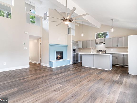 5th image of 508 Skyview Dr