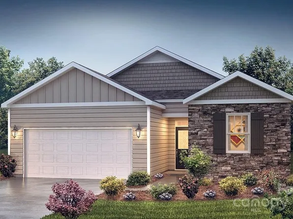 134 Shorthorn Rd, Fletcher, NC 28732