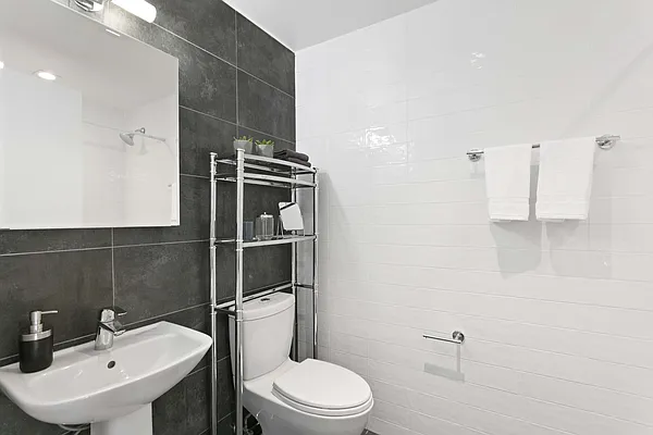 Rented by Compass | media 37