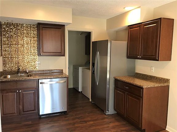 5th image of 5918 Deerwood Ct