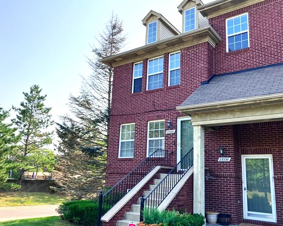 1st image of 23338 Poplar Dr #88